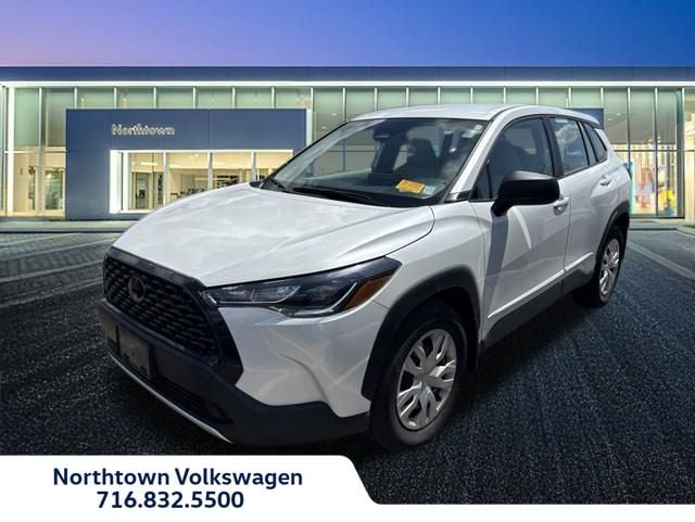 toyota corolla cross 2023 7MUAAABG0PV063257 image toyota corolla cross 2023 7MUAAABG0PV063257 image